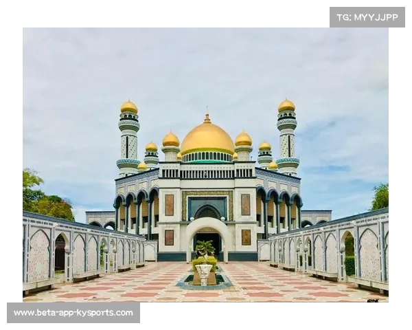 文莱苏丹奖励五人制足球队 清真寺改建为球场引发争议